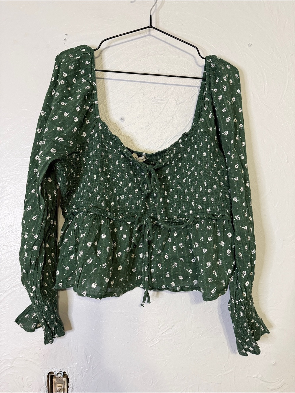 NWT American eagle top